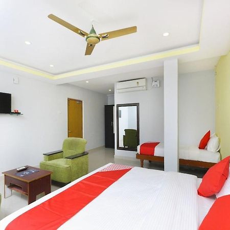 טירופאטי Sai Golden Rooms מראה חיצוני תמונה