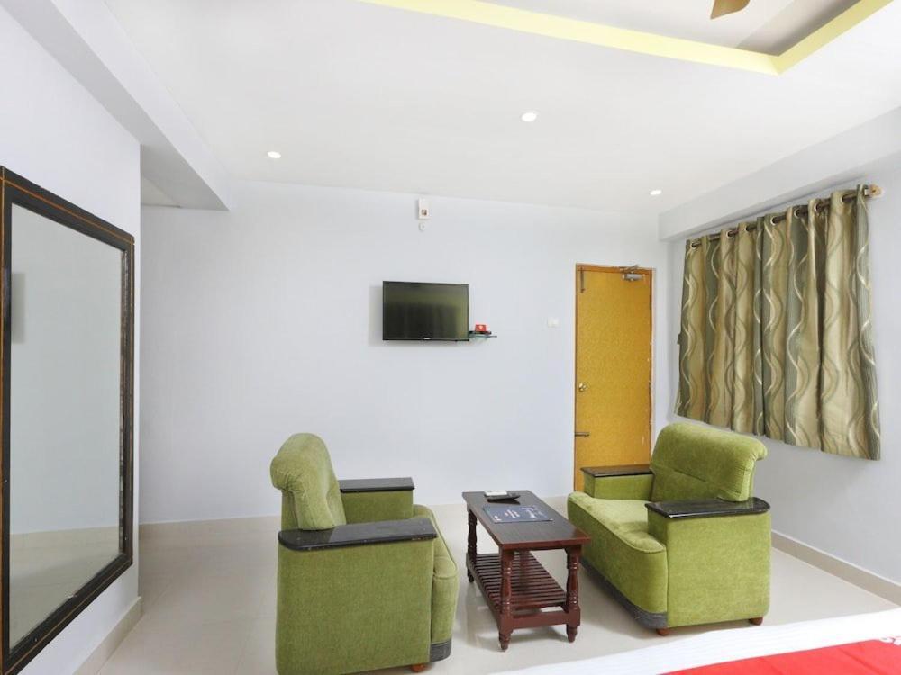 טירופאטי Sai Golden Rooms מראה חיצוני תמונה