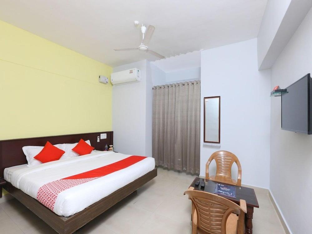 טירופאטי Sai Golden Rooms מראה חיצוני תמונה
